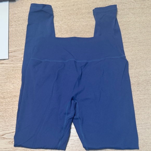 Alphalete Vibrant Blue Active Leggings - Picture 2 of 2